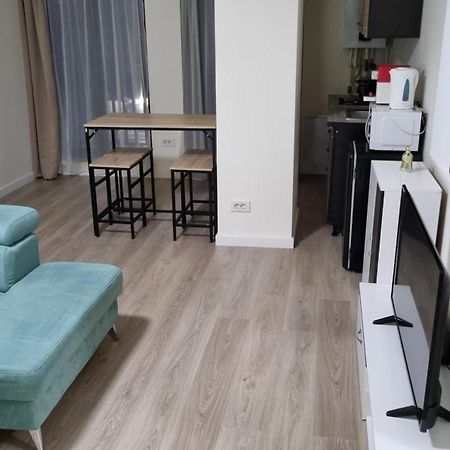 Apartament Cwa 1 Aeroport Otopeni Εξωτερικό φωτογραφία