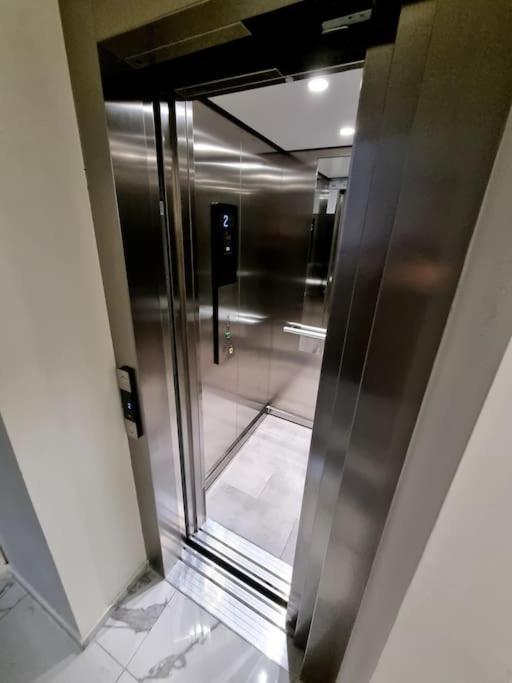 Apartament Cwa 1 Aeroport Otopeni Εξωτερικό φωτογραφία